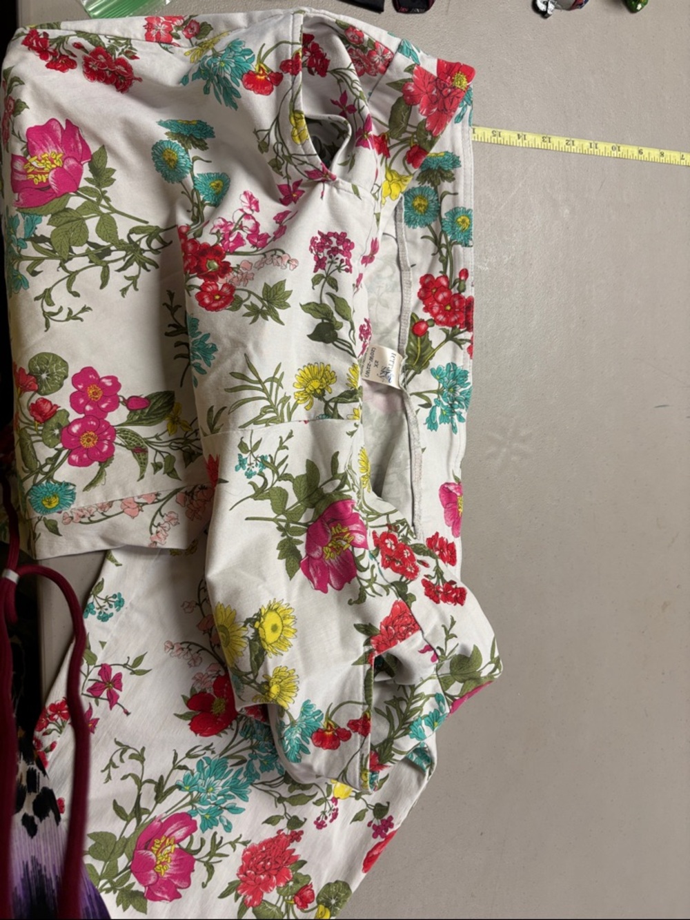 Terra & Sky White Floral Capri Pants with Pink, Yellow & Teal Flowers - Picture 3 of 6